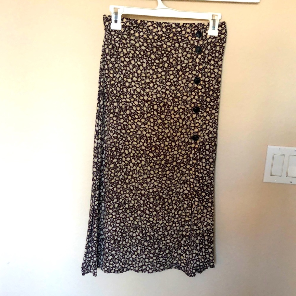 H&M brown skirt
